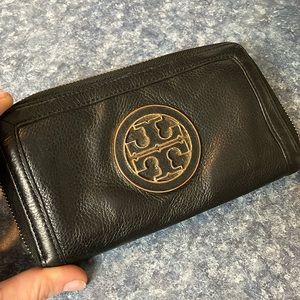 Tory Burch zip around wallet